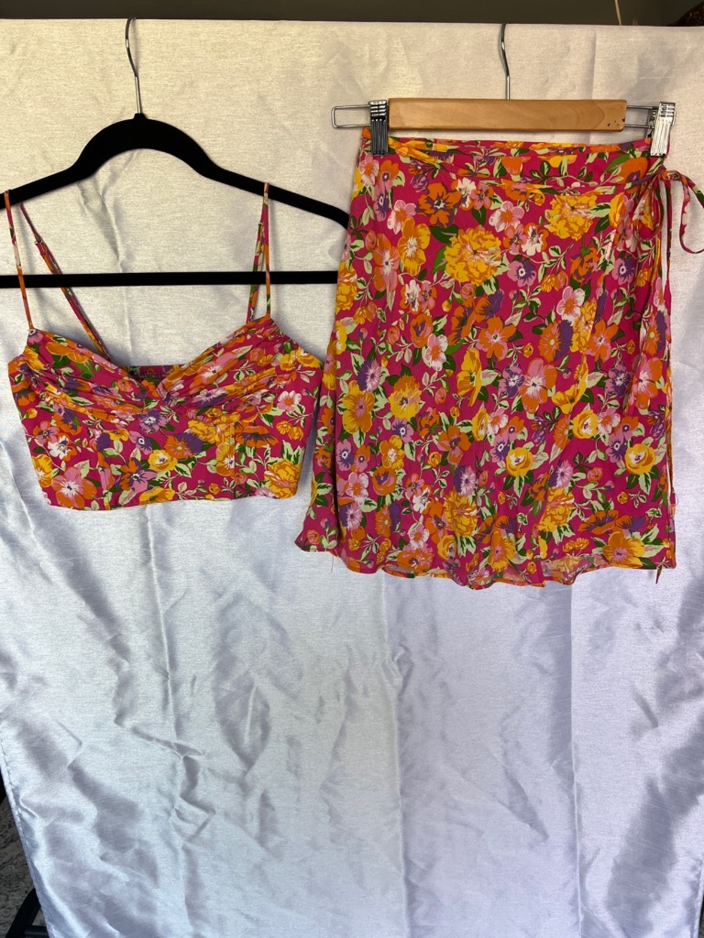 Zara Pink Floral Tie-Waist Skirt Set top w/adjustable straps Small.  Shirt XS